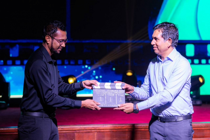 ފަންނުވެރި އިޤްތިޞާދަކަށް ދިވެހިރާއްޖެ ފަށާފައިވަނީ މުހިންމު ދަތުރެއް
